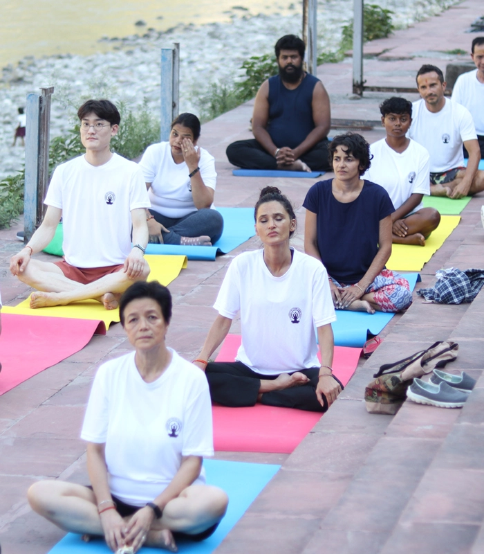 100 hours yoga teacher training in rishikesh
