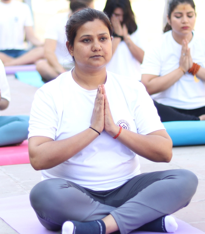 200 hours yoga teacher training in rishikesh